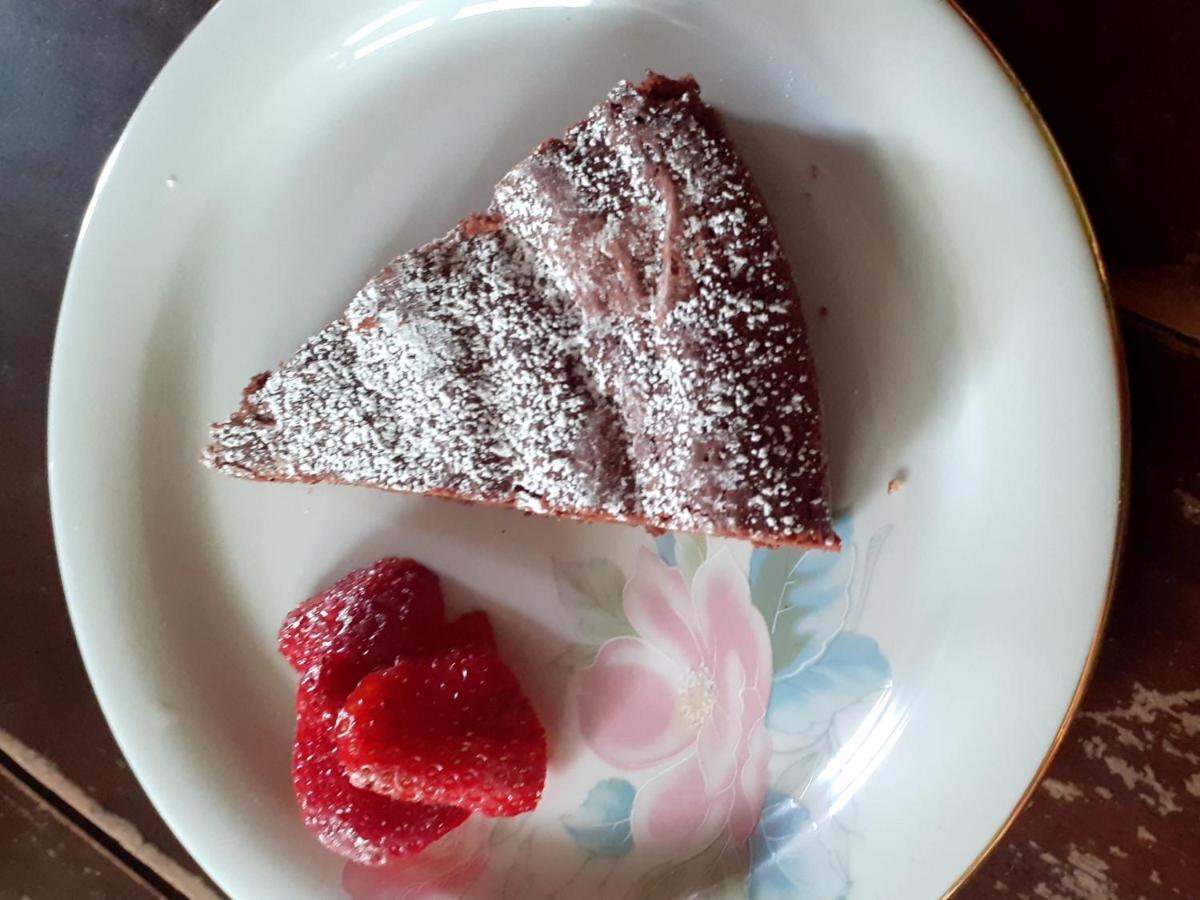 B&B La Vecchia Quercia Home Restaurant Форново-ди-Таро Экстерьер фото